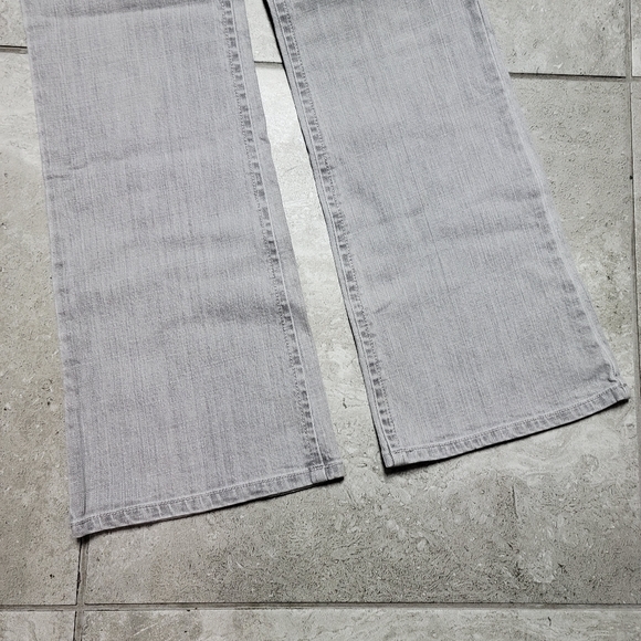 CAbi Contemporary fit stretch gray jeans - Picture 5 of 6